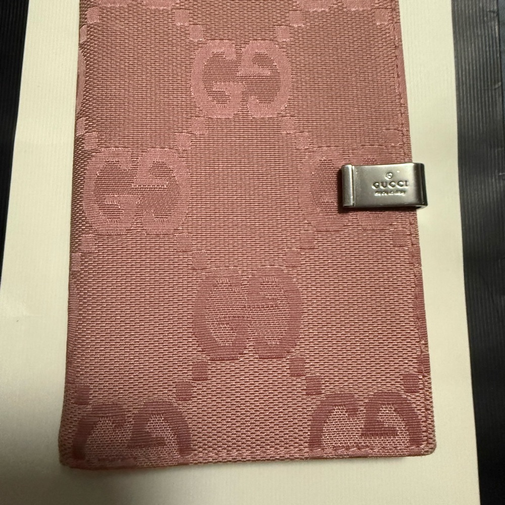 Gucci Rose Patterned Card Holder